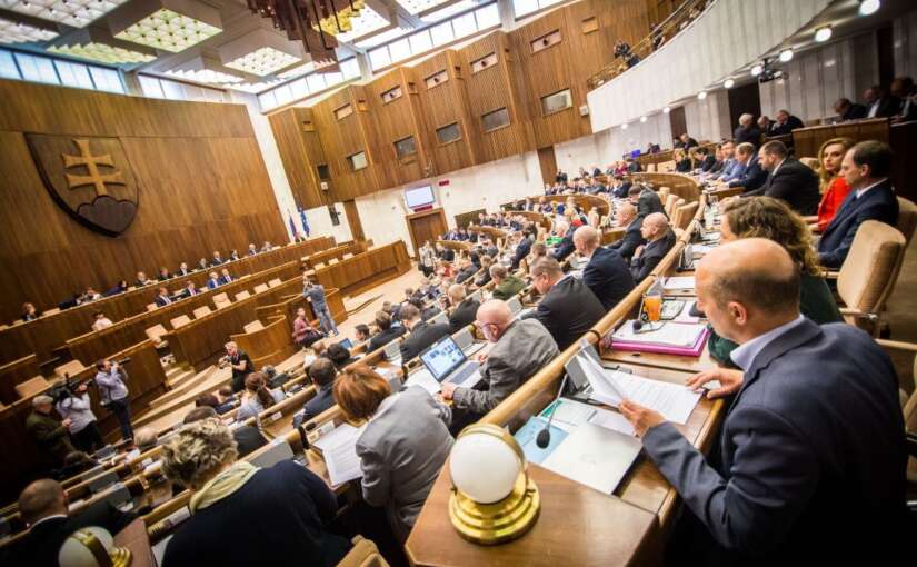 The Slovak parliament says no to expensive business trips. Thanks to our videoconferencing system